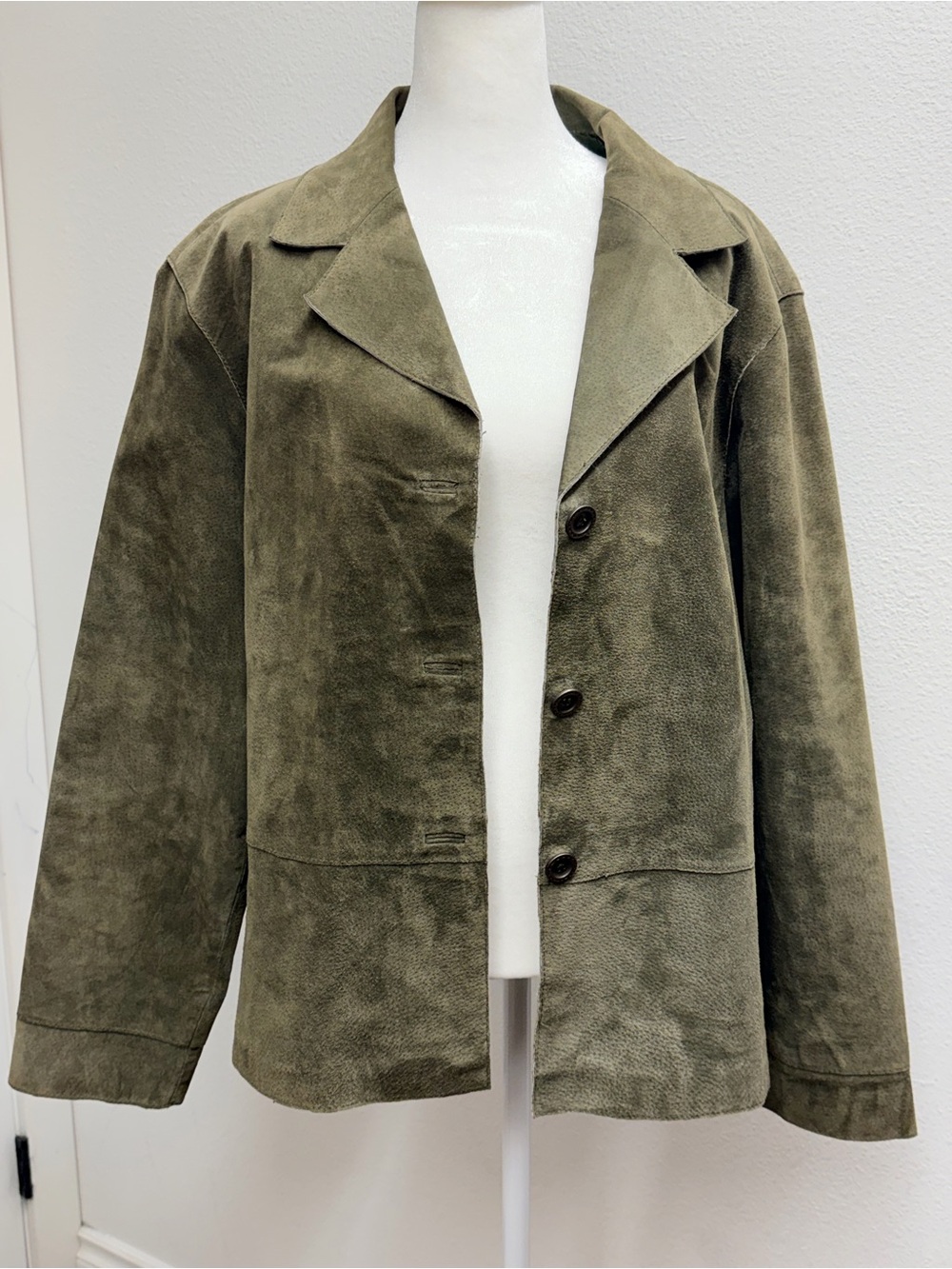 Chico's Olive Green Suede leather Notched-Collar button front Jacket size 3